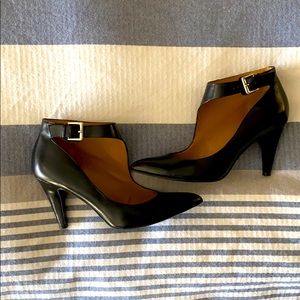 Nine West black pumps